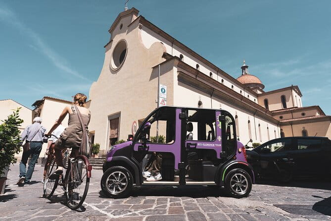Private Florence Highlights Electric Tour - Oltrarno and the river crossings: bridges that teach you the city