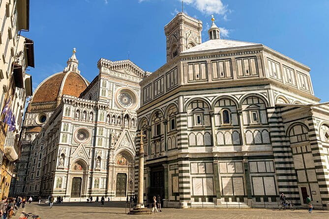 Private Florence Tour: 3-Hour Walking Tour with a Licenced Guide - The Pharmacy Stop: Officina Profumo and the monks behind the scents