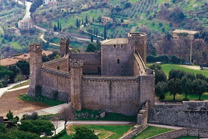 PRIVATE Full-Day Brunello Wine experience from Florence - La Fornace: the family-run scale lesson