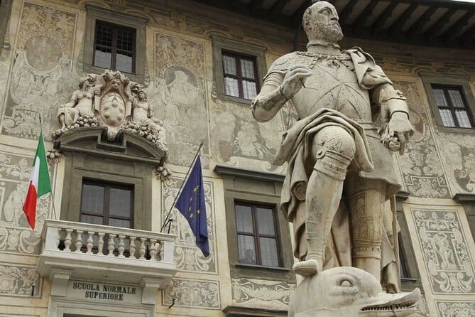 PRIVATE Full-Day Pisa and Lucca GUIDED Tour from Florence - Getting out of Florence: pickup, minivan comfort, and timing