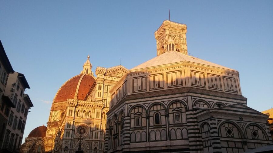 Private Guide at disposal in Florence - The real value of $377 per group (up to 20)