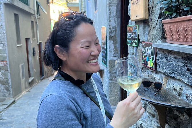 Private Guided Hiking Cinque Terre Day From Florence - Price and value: where the $600.79 per person makes sense