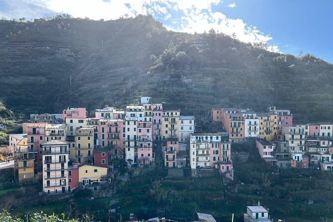 Private Guided Hiking Cinque Terre Day From Florence - Getting into Cinque Terre National Park without the administrative hassle