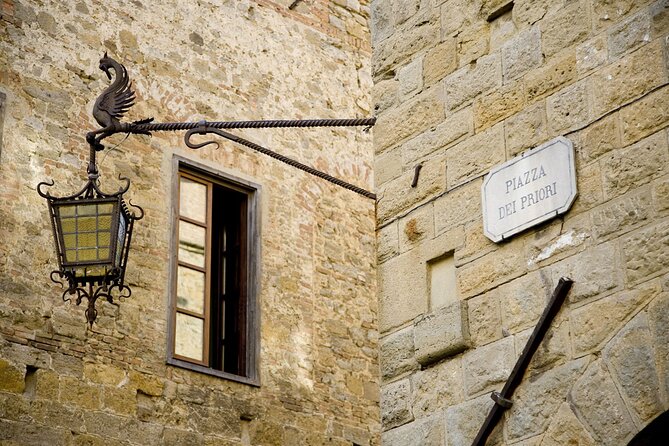 Private guided tour of the medieval village of Volterra - Church of San Francesco: A Quick Free Stop That Adds Texture