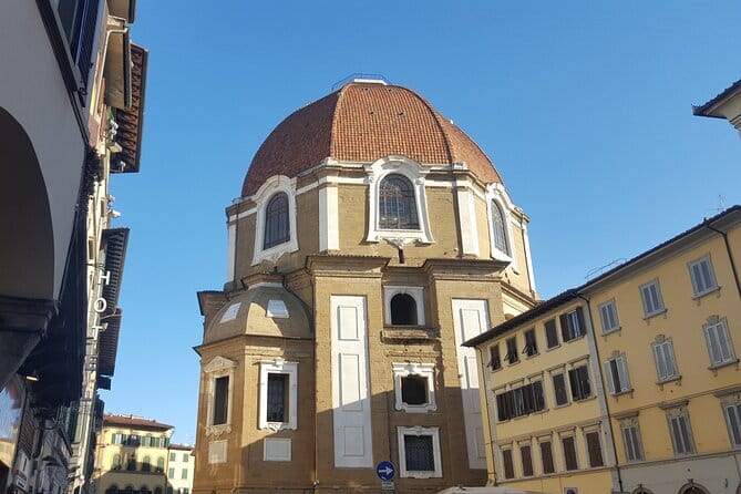 Private Medici Chapels and San Lorenzo Square Guided Visit - Cripta del Buontalenti: the Medici burials and the science angle