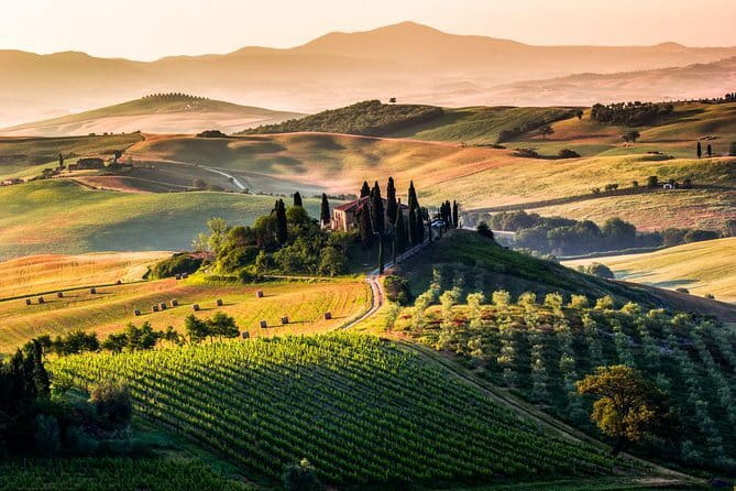 Private Montepulciano & Pienza Day Trip from Florence - Pienza town hour: an ideal Renaissance plan in real streets