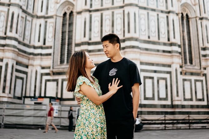 Private Photography Experience in Florence - Medium vs Premium vs Wedding: choose by how many photos you want edited