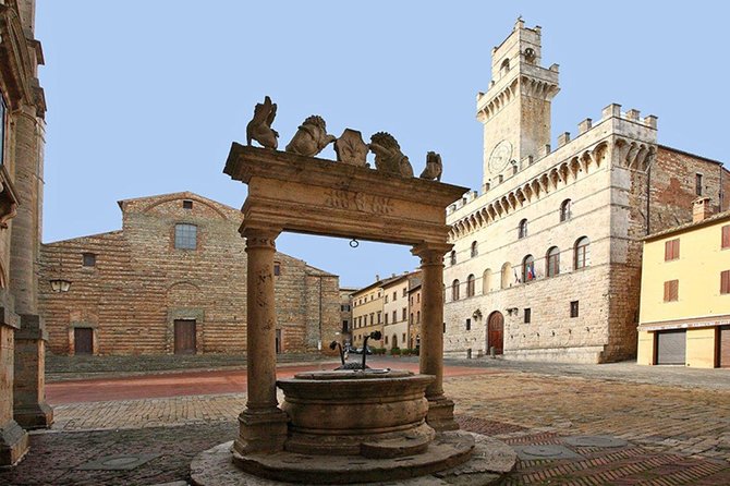 Private tour Brunello di Montalcino and Nobile di Montepulciano wine experience in Tuscany - Montepulciano at Piazza Grande: town time plus Underground City and cellar