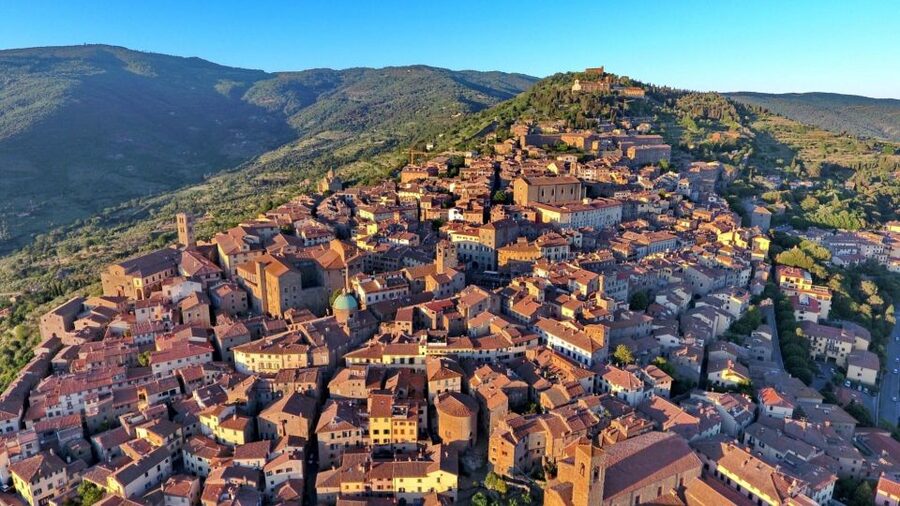 Private Tour From Florence to Cortona and Montepulciano - The Winery Lunch Stop, a Simple Break That Helps You Enjoy the Day