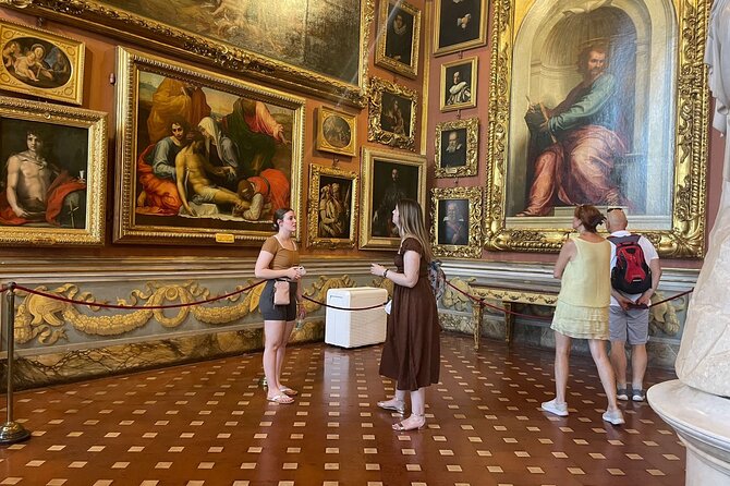 Private Tour of Pitti Palace with Boboli Garden - Palazzo Pitti works best with a private guide