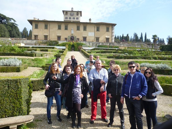 Private Tour of the Medici Family Villa in Florence - The Guide Makes It Land: Suzanna and the English-Friendly Storytelling