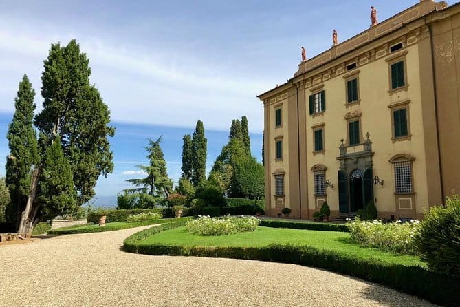 Private Tour to Siena and Montalcino from Florence - Montalcino old town for 1 hour: time to wander without pressure