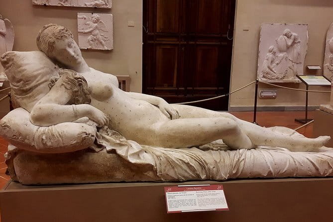 Private Uffizi and Accademia Time Entry Hidden Art Walking Tour - Weather, timing, and who should choose this tour