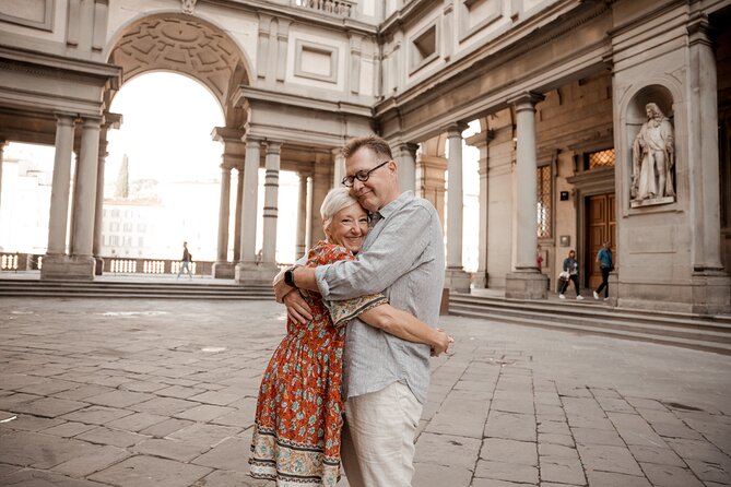 Private Vacation Photography Session with Local Photographer in Florence - What the photographer actually does during the session