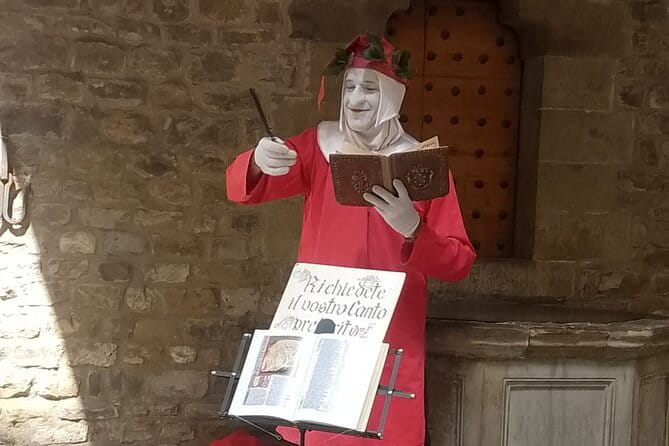 Renaissance Florence & the rivalry of Michelangelo and Leonardo - Stop 1 at Palazzo Vecchio, the city’s power theater
