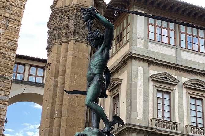 Renaissance Secrets with Elvis - Walking experience - Piazza della Signoria and Piazza del Duomo: Public Space With Real Meaning