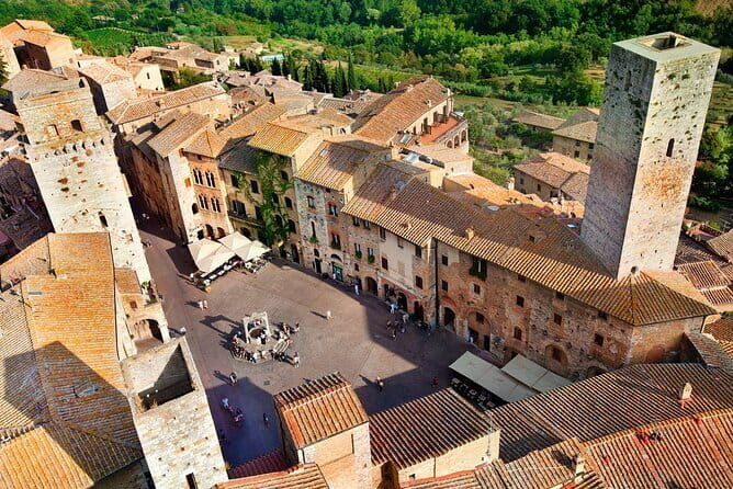 San Gimignano and Chianti Classico Wine and Food PRIVATE TOUR from Florence - Stop 1 on Strada Statale 222 Chiantigiana: food first, then wine basics