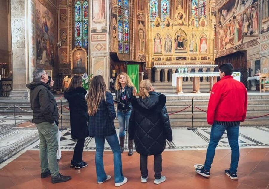 Santa Croce Church Guided Tour in Florence - Where the tour starts: Dante’s monument, then straight to the Basilica