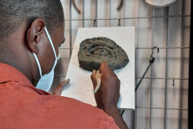 Sculpture in Florence : Traditional Clay modelling class - The 3-Hour Flow: From First Touch to Your Own Clay Figure