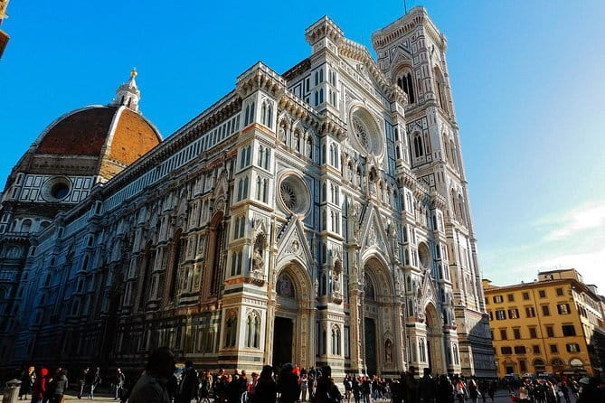 Segway Guided Tour - Stop 2: Piazza della Santissima Annunziata and Brunelleschi’s hospital