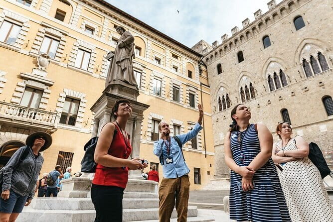 Siena and San Gimignano: Small-Group Tour with Lunch from Florence - Florence pickup and the ride to Tuscany: where the day starts smooth