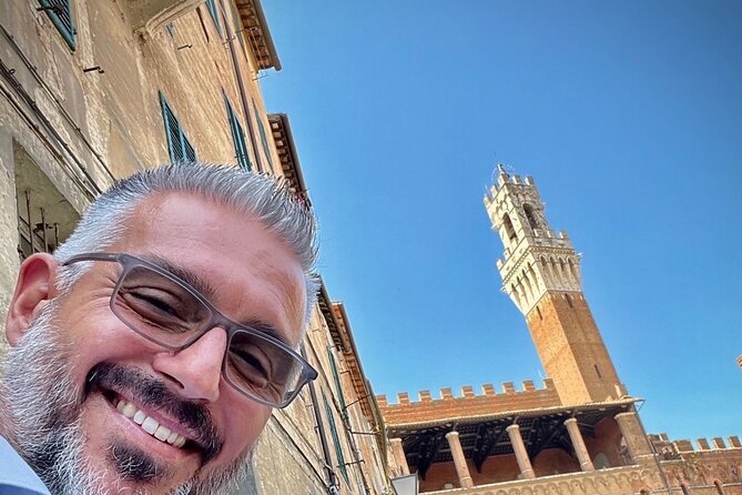 Siena and San Gimignano Tour from Florence - Stop 1: Monteriggioni Fortress walls and a cappuccino pause