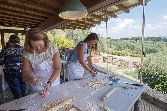 Small-Group Cooking Class in Castle with Optional Transfer - Lunch at 13:00: Chianti, Olive Oil, and Eating Your Results