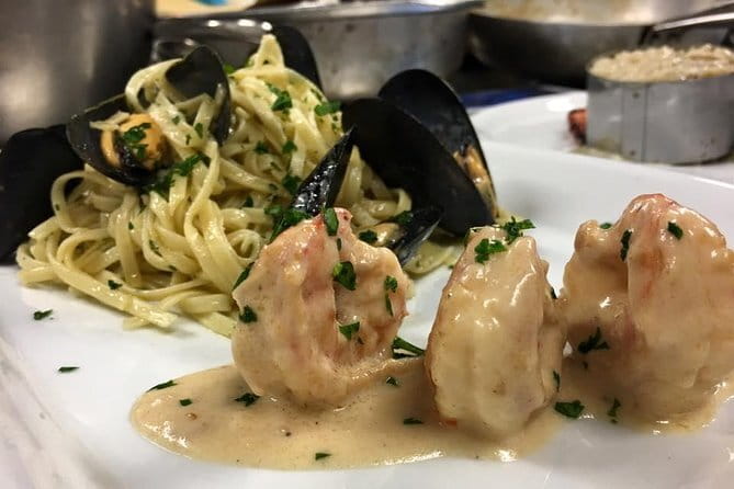 Small Group Gourmet Cooking Lesson With Dinner In Florence - Key Points at a Glance