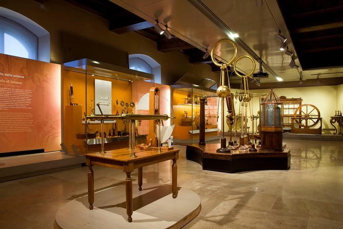 Small-group Guided tour of Galileo's Museum - Museo Galileo makes more sense with a human guide