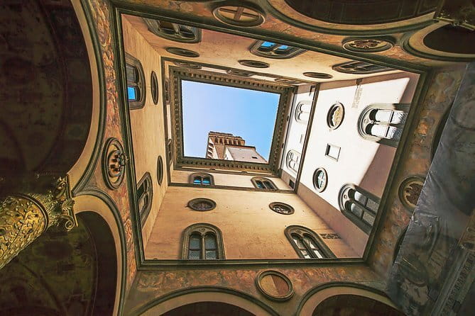 Small-Group Palazzo Vecchio Secret Passages Tour with Lunch Or "Gelato" - Salone dei Cinquecento and the palace rooms you’ll actually care about
