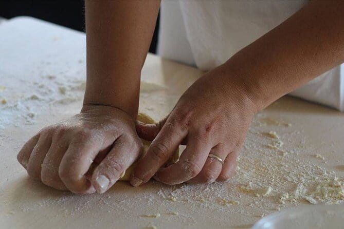 Small group PURO Vegan pasta and bruschette Class in Florence - Wine, tasting, and eating like you cooked it on purpose