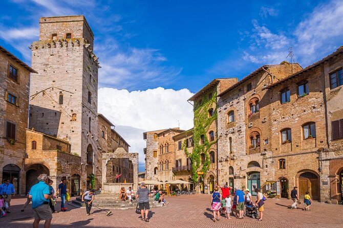 Small group San Gimignano, Tuscany & Pisa from Florence - Duomo di Pisa and Piazza dei Miracoli: the guided part that pays off