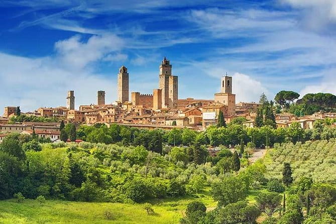 Small-Group Vernaccia di San Gimignano Wine Tour - White and Red Wines - A 7-hour hit of Vernaccia, Chianti, and medieval San Gimignano
