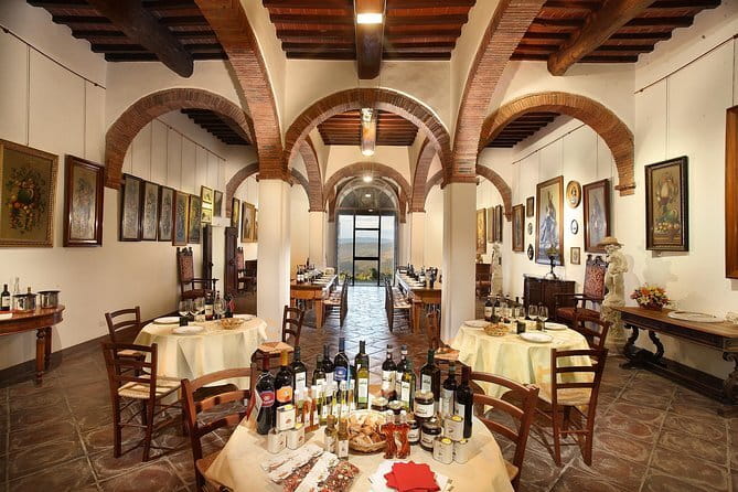 Small-Group Wine Tasting Experience in the Tuscan Countryside - The Break for Purchases: How to Shop Without Losing Your Spot