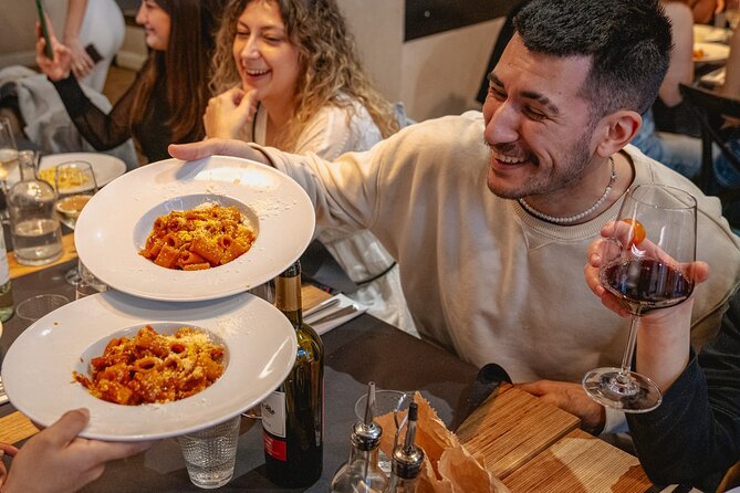 Taste the Flavours of Florence: Private Tuscan Food Tour - Santa Croce trattoria time: where wine and art-streets meet