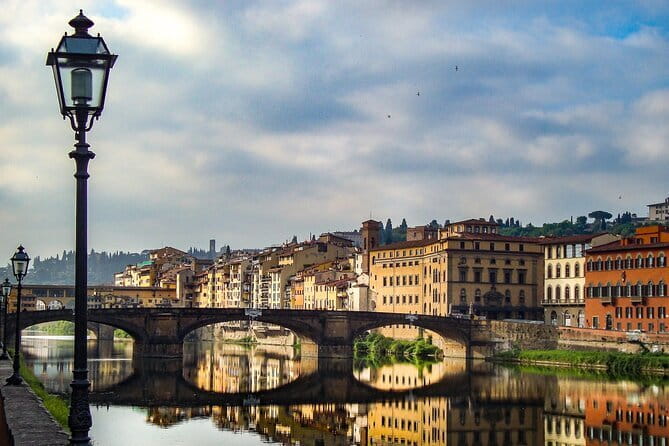 The Best of Florence Walking Tour with Audio Guide and Guide - A 2.5-hour Florence walking tour that acts like a map