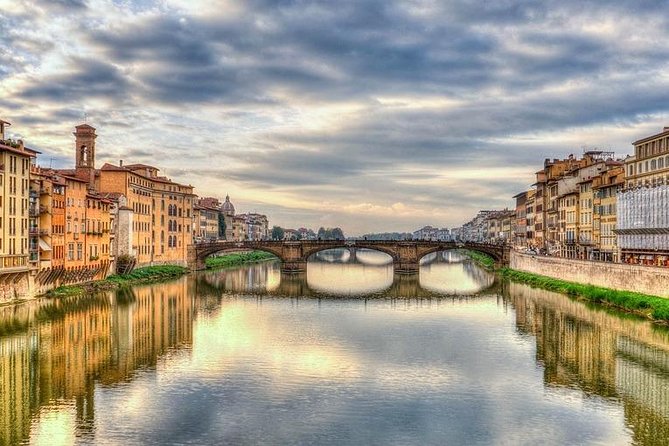 The Best tour in Florence: Renaissance and Medici Tales - What it feels like with guides like Elizabeth, Elizabetta, and Camilla