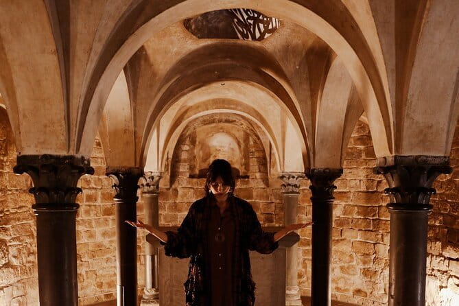 The essence of Florence, walking tour with Camilla - Badia Fiorentina: a church pause for quiet attention