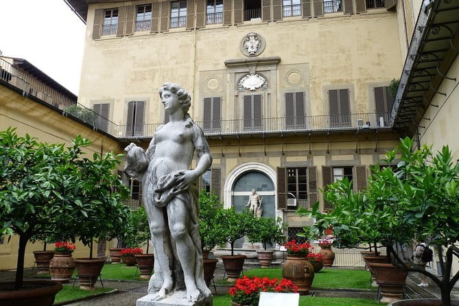 The Medicis: The Movie, The Family, The Palace! - The Quick Power Flex at Palazzo Strozzi