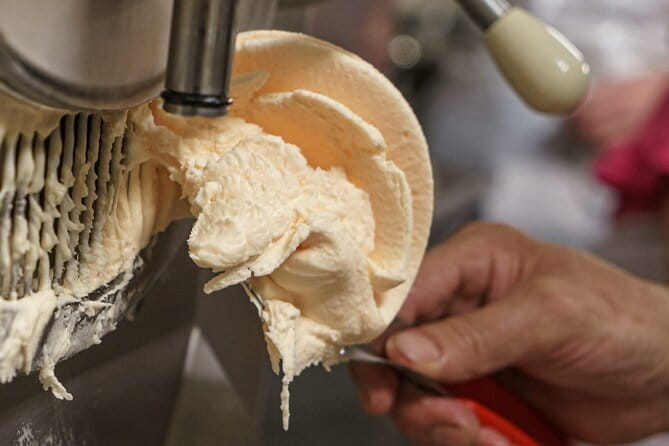 The Real Italian Artisan Gelato - How the Gelato Lesson Works (and why it feels different)