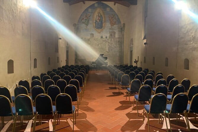 The Three Tenors at Santa Croce - The small oratory setup near Piazza Santa Croce