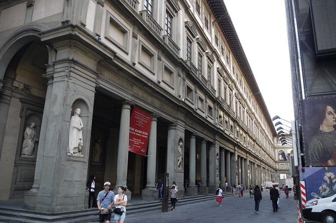 The Uffizi discovery tour with your private guide in Florence - What a private Uffizi Discovery tour really gives you