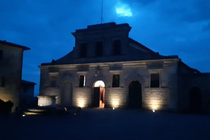 Tour of Chianti for small groups departing from Florence or surroundings - Panzano winery time: cellar tour and wine tasting with a light lunch