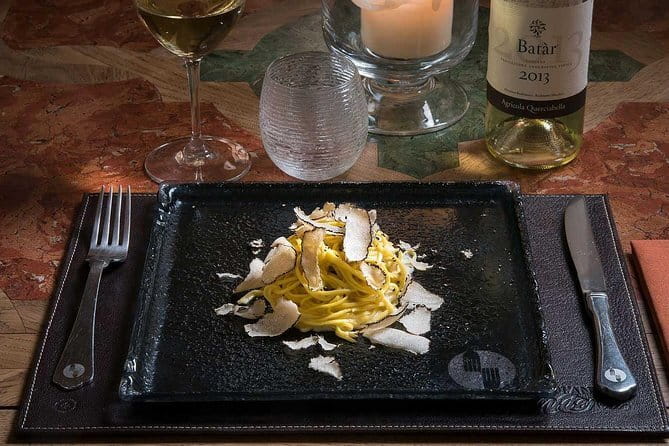 Truffle hunt, Lunch, Horse riding, a top half-day near Florence - The 1-hour horseback ride: beginner friendly, but still real riding
