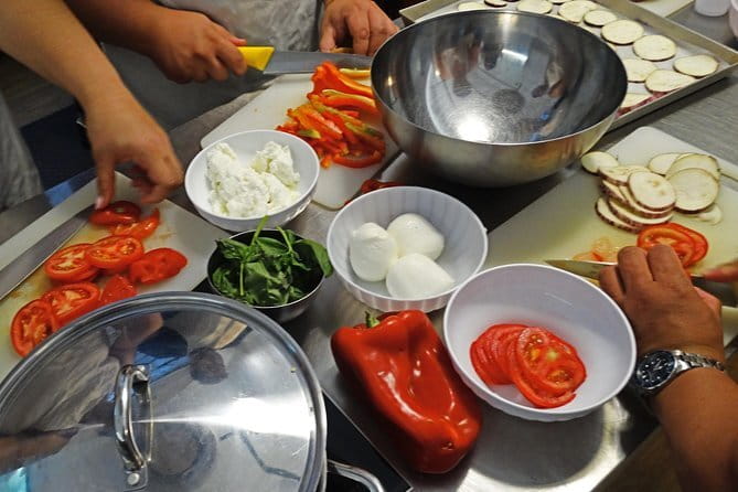 Tuscan Cooking Class and Dinner in Florence - From Prep to Plate: How the Evening Flows