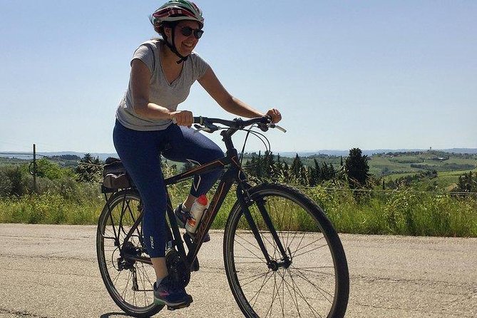 Tuscany Bike Tours Through the Chianti Hills with Wine Tasting - The Chianti countryside ride: olive groves, villas, and photo stops