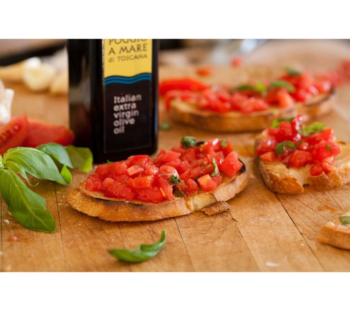 Tuscany: Montalcino Dinner at San Gimignano Winery - Winter vs spring and summer: fireplace dinner or hillside meal