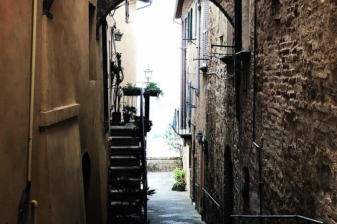 Tuscany off the beaten paths - Getting Out of Florence: Pickup, Timing, and Group Comfort