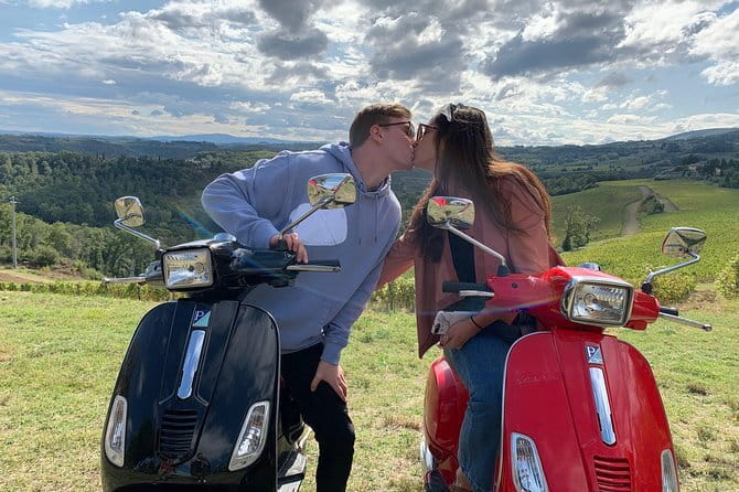 Tuscany Vespa Tour from Florence with Wine Tasting - The Small-Group Advantage: Guides Who Make It Fun and Smooth