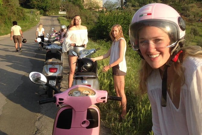 Tuscany Vespa Tour: Lunch & Wine Tasting, Countryside Roads - The Vespa lesson: automatic, but not “no effort”